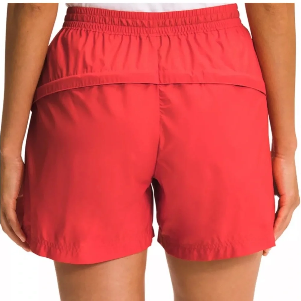 NWT The North Face TNF Wind Outline Shorts